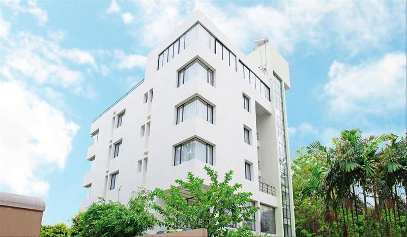 Hotel Mint Montvert Baner Pune Exterior photo